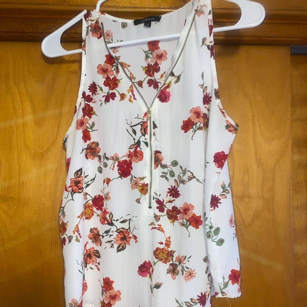 Floral sleeveless shirt